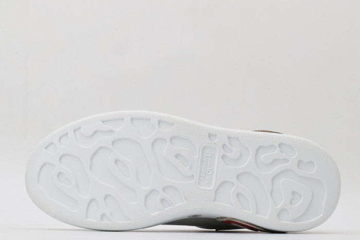 alex mcqu sneakers