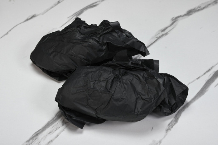 of sneakers ow-33