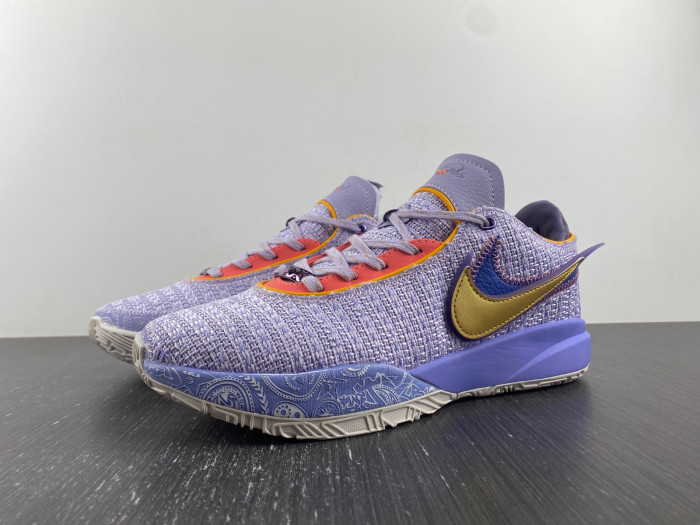 nike lebron 20 violet frost dj5422-500